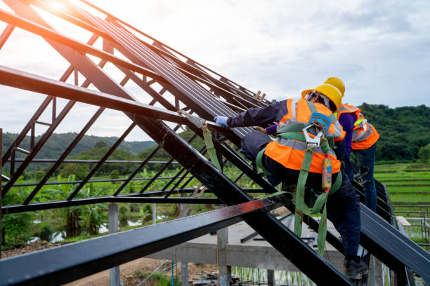 Best Residential Roofing Contractor  in Albion, IN